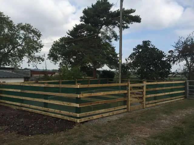 Post and rail fencing